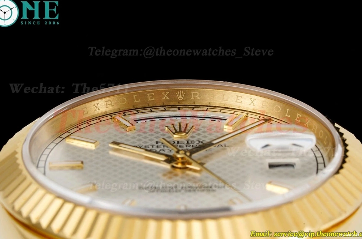 Textured DayDate Dial YG EWF YG 40mm A2836 Silver 0327